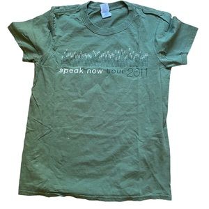 RARE Taylor Swift 2011 Speak Now Tour T-Shirt
